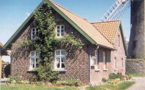 Haus1